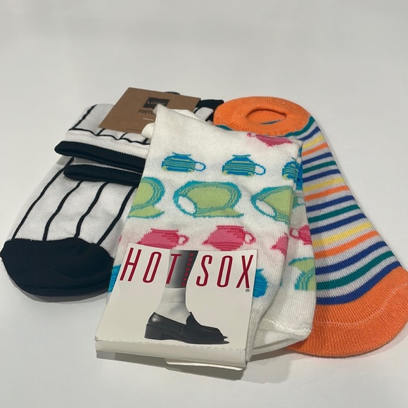 Lot of three pairs of women’s socks. OS. NWT - Picture 6 of 6